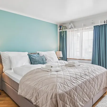 Old Town Penthouse Rooftop Terrace Ac