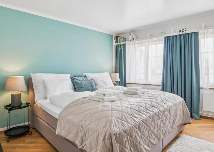 Old Town Penthouse Rooftop Terrace Ac